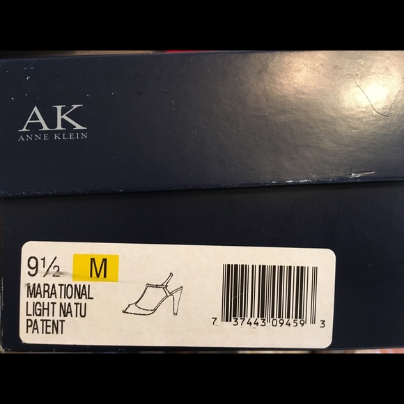 Anne Klein pink patent peep toe heels - Picture 7 of 7